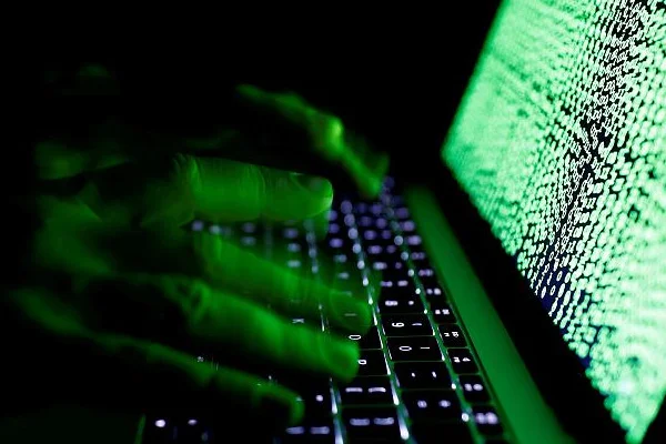 İngiltere'den Rusya'nın siber faaliyetlerine ilişkin uyarı