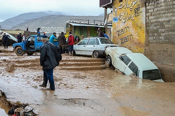 İran'da şiddetli yağış ve yıldırım 22 can aldı