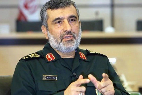 İran'dan ABD'ye tehdit: Basra Körfezi'ndeki savaş gemisini vururuz