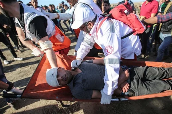 İsrail, Gazze sınırında 50 Filistinliyi yaraladı