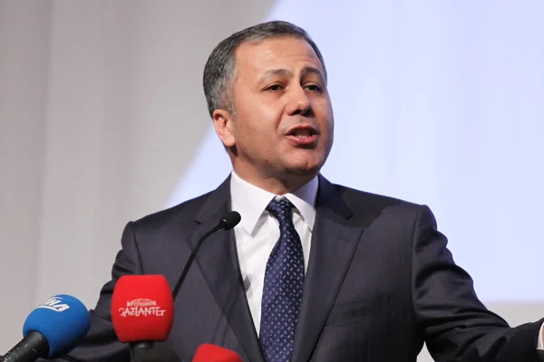 İstanbul Valisi İBB'ye kayyum olarak atandı