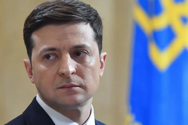Komedyen Cumhurbaşkanı zorda; Ukrayna'da koalisyon hükümeti dağıldı