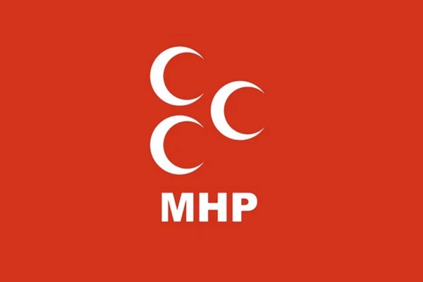 MHP MYK üyeleri kaza yaptı: 3 yaralı