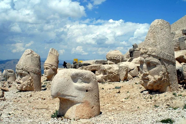 Nemrut Dağı'na girişler ücretli oldu