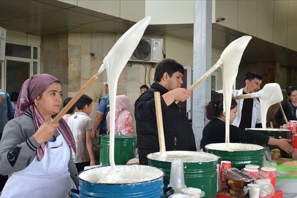 Özbeklerin ramazan tatlısı 'Nişalda'