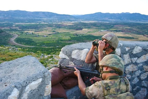 PKK'lı 2 kadın terörist etkisiz hale getirildi