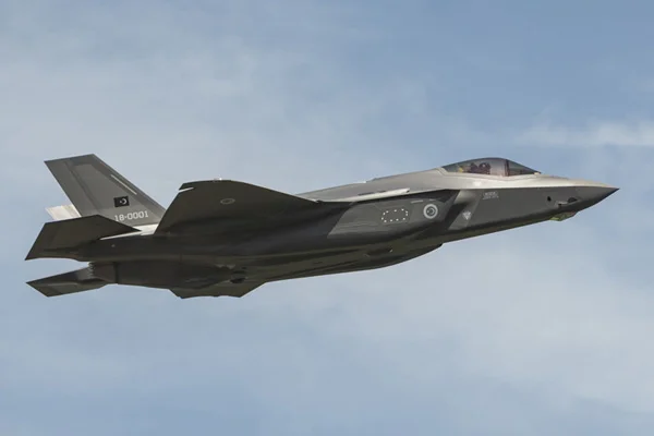 Reuters'ten F-35 iddiası: ABD, Türk pilotların F-35 eğitimini durdurmayı düşünüyor