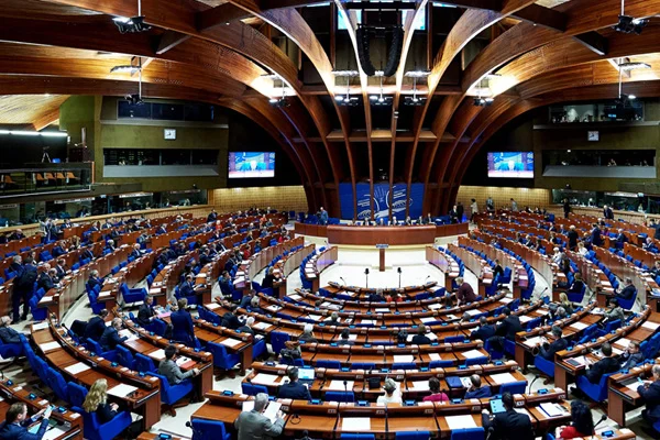 Rusya Avrupa Konseyinden çıkıyor