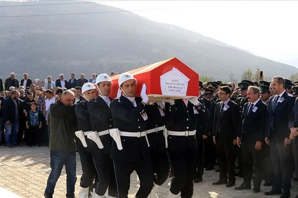 Şehit Mevlüt Metin son yolculuğuna uğurlandı