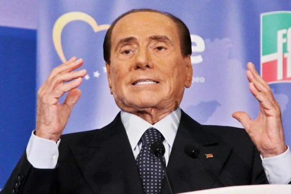 Silvio Berlusconi: Türkiye'yi yeniden kazanmalıyız