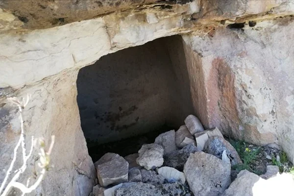 Şırnak'ta teröristlere ait barınak ve sığınak kullanılamaz hale getirildi