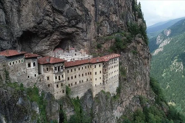 Sümela Manastırı ziyarete açıldı