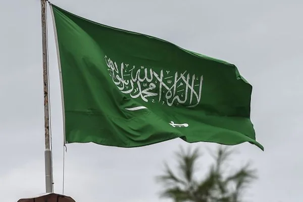 Suudi Arabistan'da petrol istasyonlarına saldırı