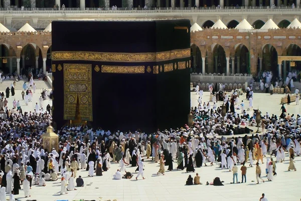 Suudi Arabistan yabancılara 'özel oturma izni' verecek