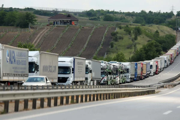 TIR kuyruklarını azaltacak takip sistemi geliyor