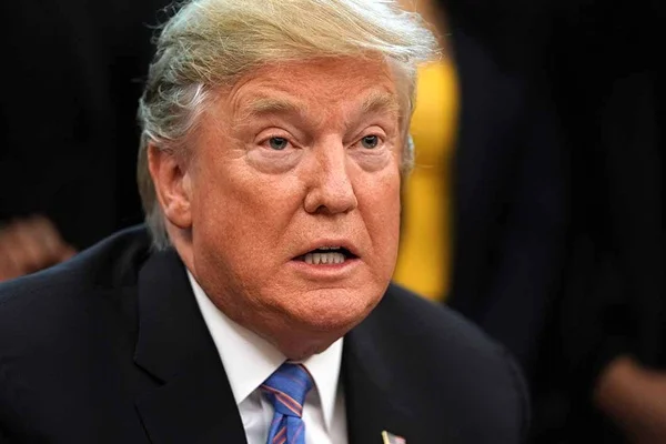 Trump'ın eski avukatı cezaevine girdi
