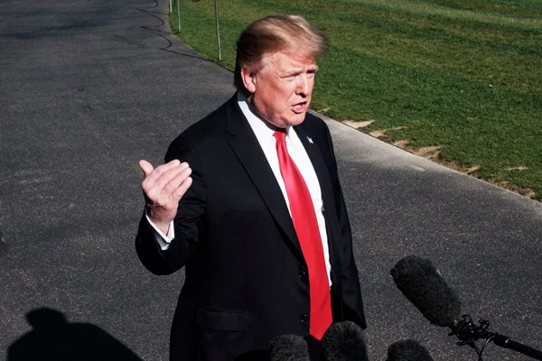Trump, Venezuela konusunda Küba'yı suçladı, tehdit etti