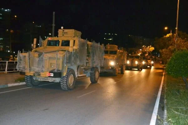 TSK'dan Reyhanlı'ya askeri sevkiyat