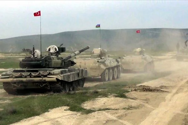Türkiye ve Azerbaycan ortak askeri tatbikatı devam ediyor