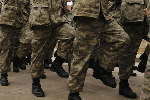 Yeni askerlik sistemi ile ilgili tüm detaylar: Şuan silah altındakiler yararlanabilecek mi?