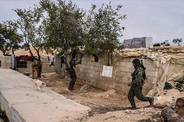 YPK/PKK, Tel Rıfat'ta savaşmaya ikna edemediği Arapları kovdu