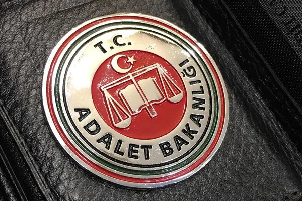 Adalet Bakanlığı 5 bin 970 personel alacak