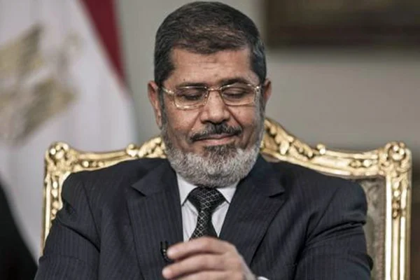 Al Jazeera sunucusu: Mursi eceliyle ölmedi, Sisi'nin eliyle katledildi