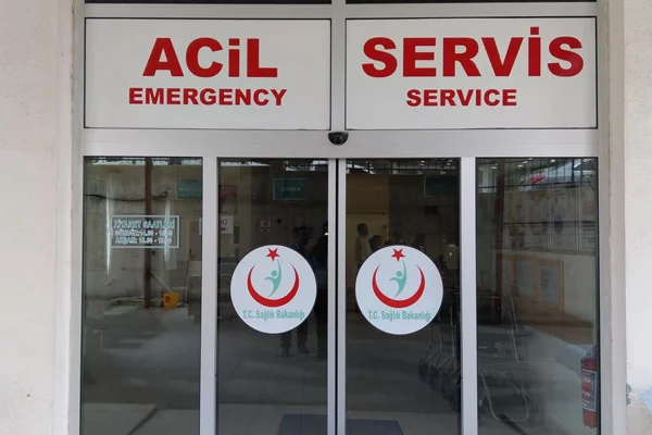 Ankara'da 60 kişi yemekten zehirlendi