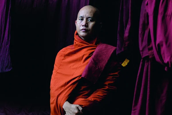 ''Arakan katili'' Budist rahip ''firari'' ilan edildi