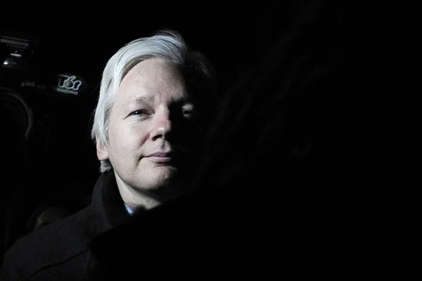 Assange'ın bilgisayar programcısı serbest bırakıldı
