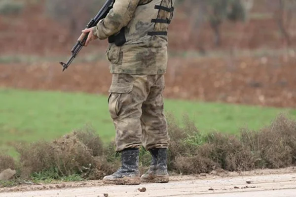 Azez'de ÖSO aracına bombalı saldırı