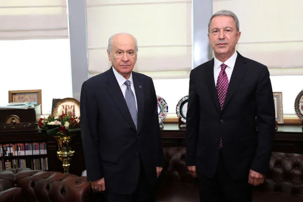 Bakan Akar, MHP lideri Bahçeli ile görüştü