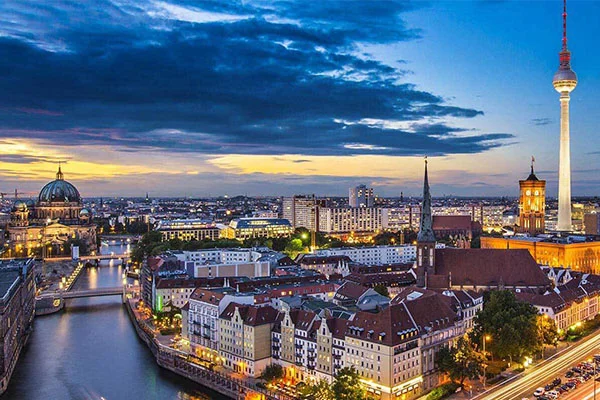 Berlin'de kiracı olmak varmış: 5 yıl boyunca kira zammı yok