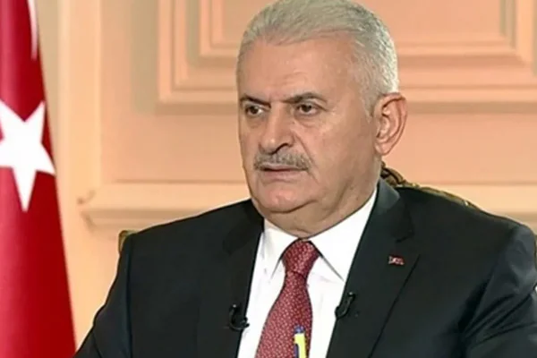 Binali Yıldırım'dan gecekondu sahiplerine müjde