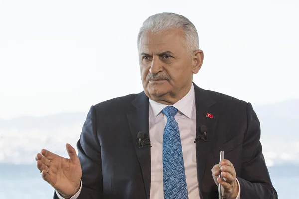 Binali Yıldırım'dan 'VIP salon' açıklaması
