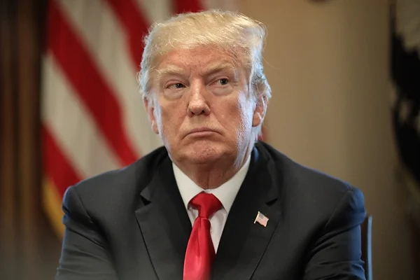 Donald Trump'a göre tanker saldırılarından İran sorumlu