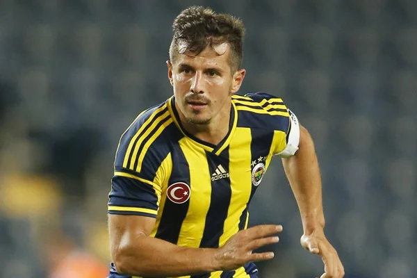 Emre Belözoğlu, Fenerbahçe'ye dönüyor