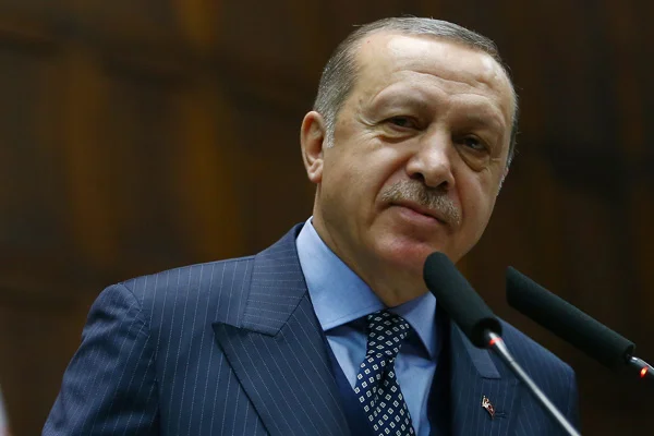 Erdoğan'dan Çipras'a sondaj yanıtı