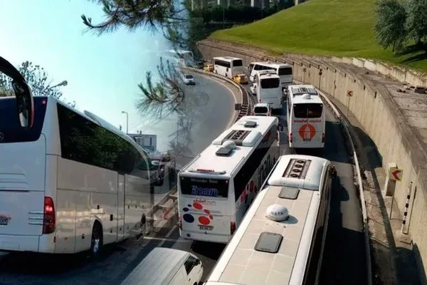 Esenler Otogarı'nda dönüş yoğunluğu