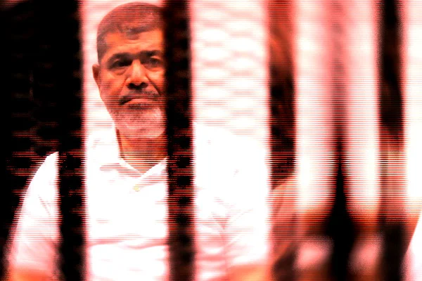 Fransa'nın eski istihbarat şefi: Mursi'nin ölümünün arasında BAE olabilir
