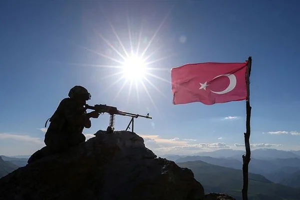 Hakkari'de terör saldırısı: 1 şehit