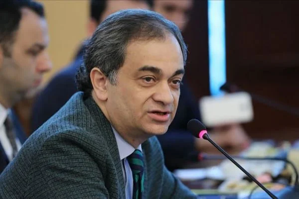 İBB Genel Sekreteri Hayri Baraçlı 7 yardımcısıyla birlikte istifa etti