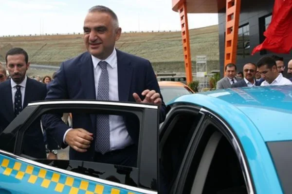 İBB, Taksicilere ''Turizm Elçiliği'' eğitimi verecek