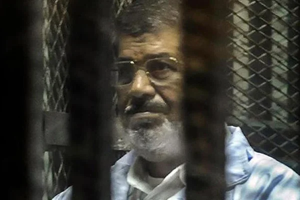 İngiliz basınından Mursi'nin ölüm haberine karartma