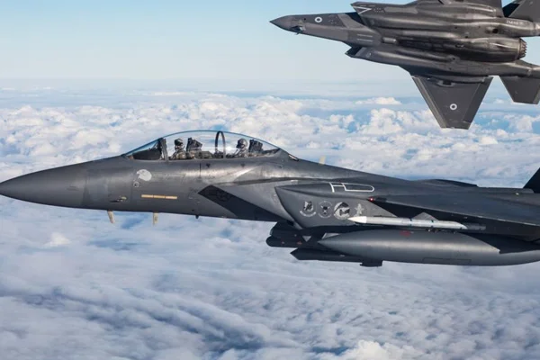 İngiliz F-35'leri Suriye ve Irak'ta uçuşta