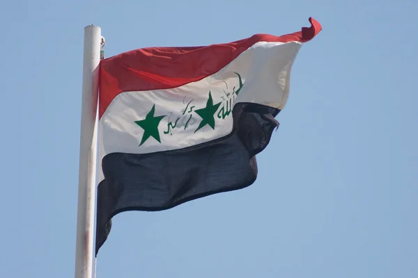 Irak'ın en büyük askeri hava üssüne saldırı