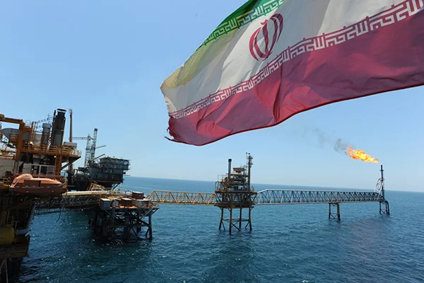 İran: Ülkeyi petrolsüz yönetmek de mümkün