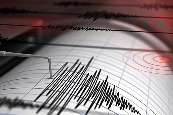 Japonya'da şiddetli deprem! Tsunami uyarısı verildi
