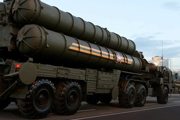 Kremlin: S-400 anlaşması, Türkiye'ye kısmi teknoloji transferini öngörüyor