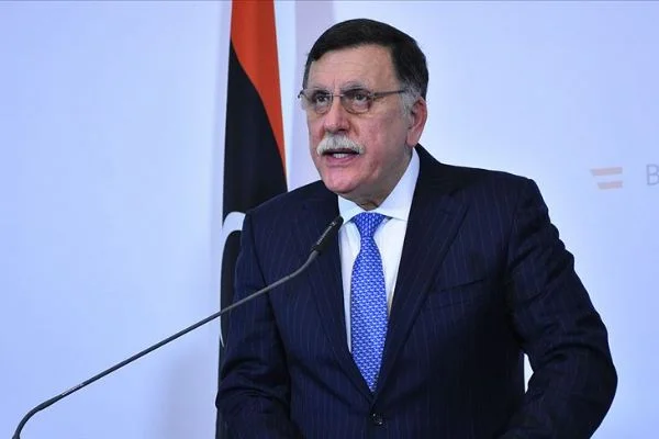 Libya'da UMH güçleri Trablus Havalimanı'na saldırı başlattı
